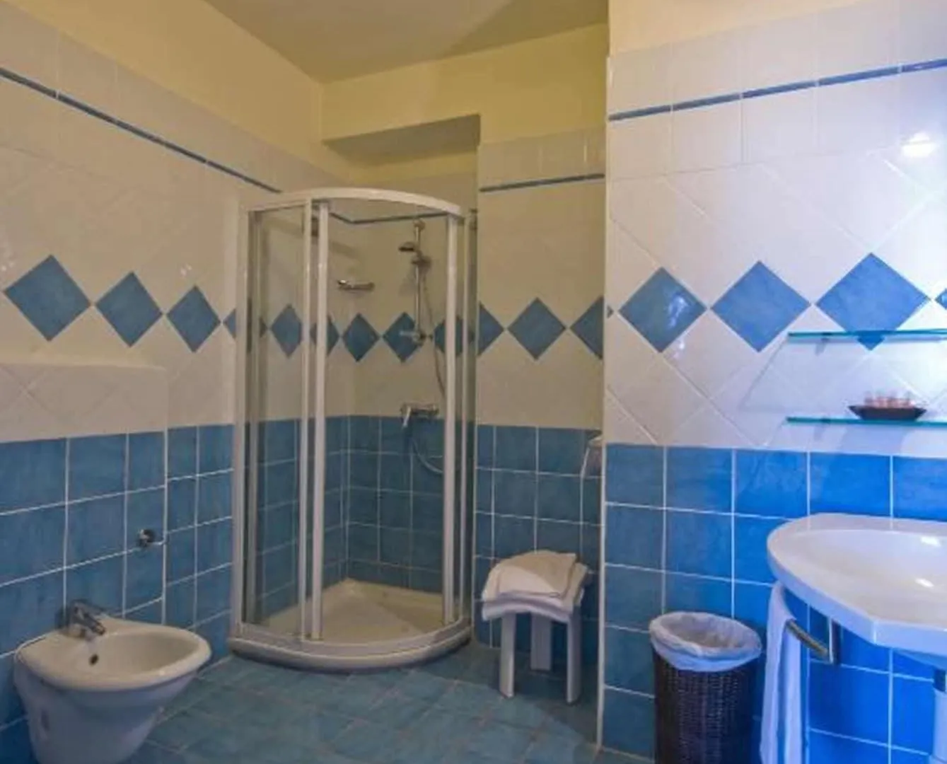 ****  Hotel La Perla Del Golfo Procchio  Italy