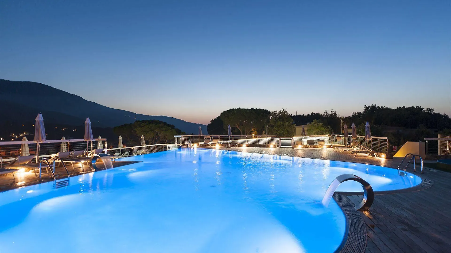 Hotel La Perla Del Golfo Procchio